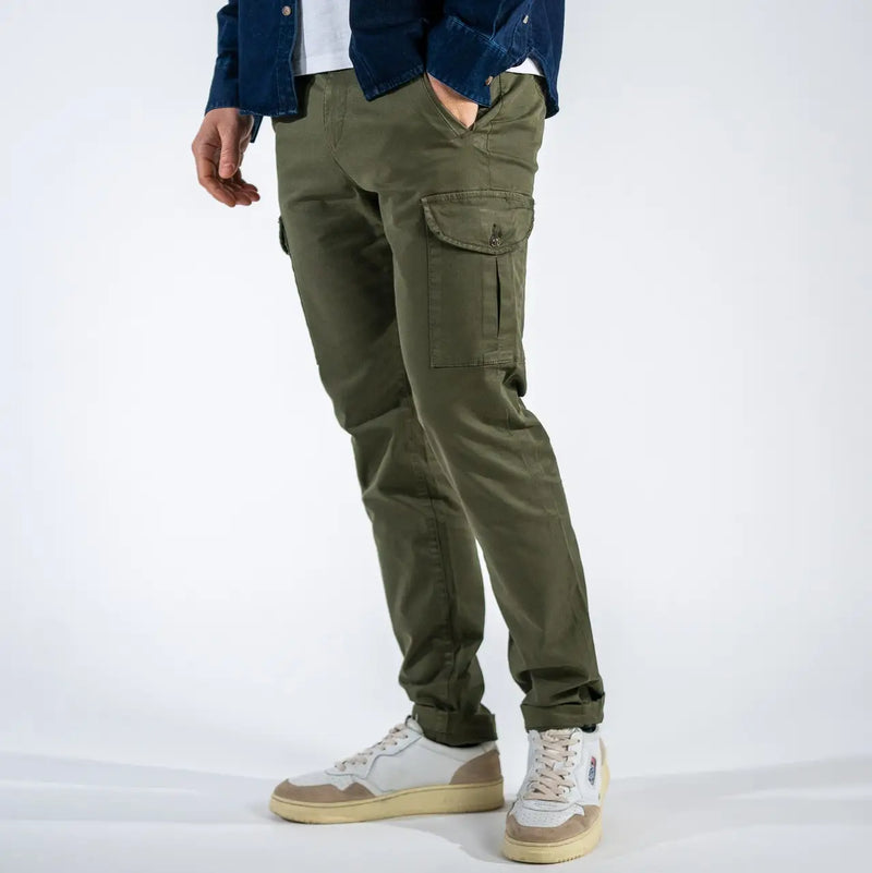 Shop Iconic Men Solid Mid-rise Regular Fit Cargo Trousers | ICONIC INDIA –  Iconic India